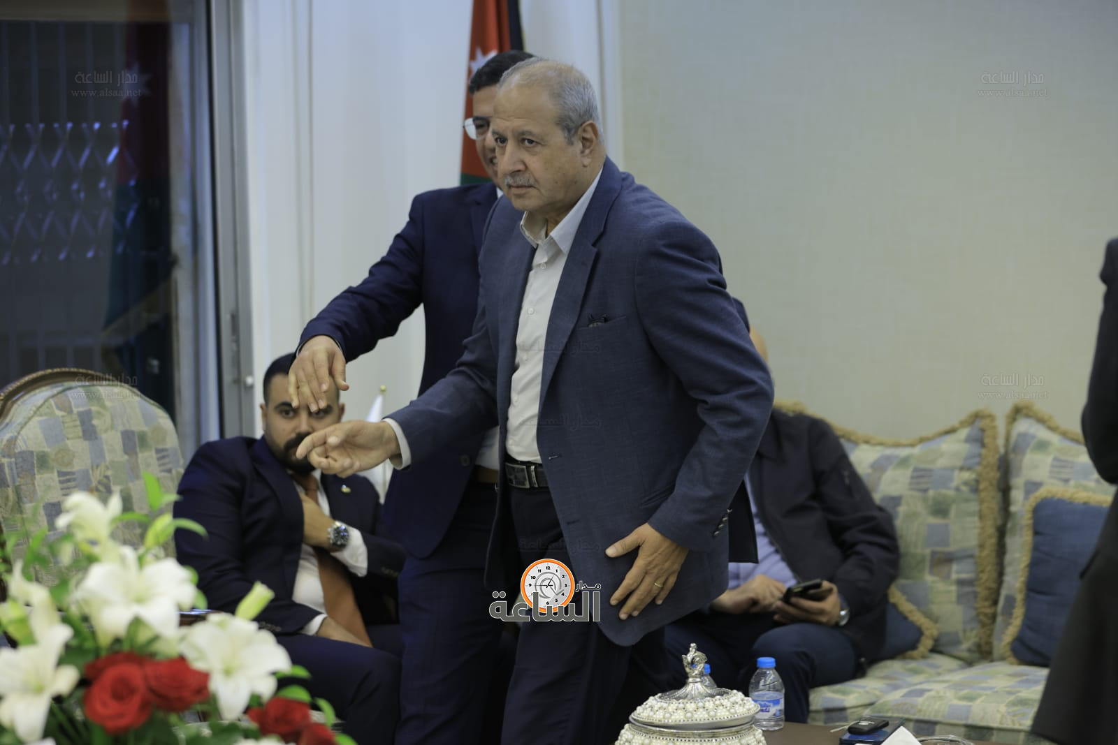 Madar Al-Saa Images 0.571923850228722