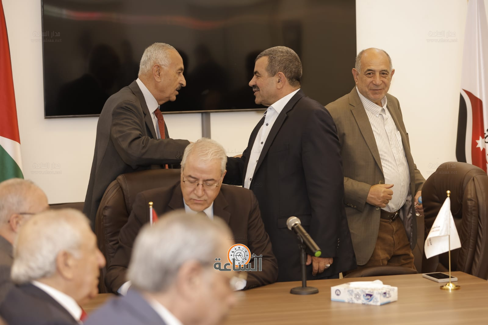 Madar Al-Saa Images 0.7923970470034633