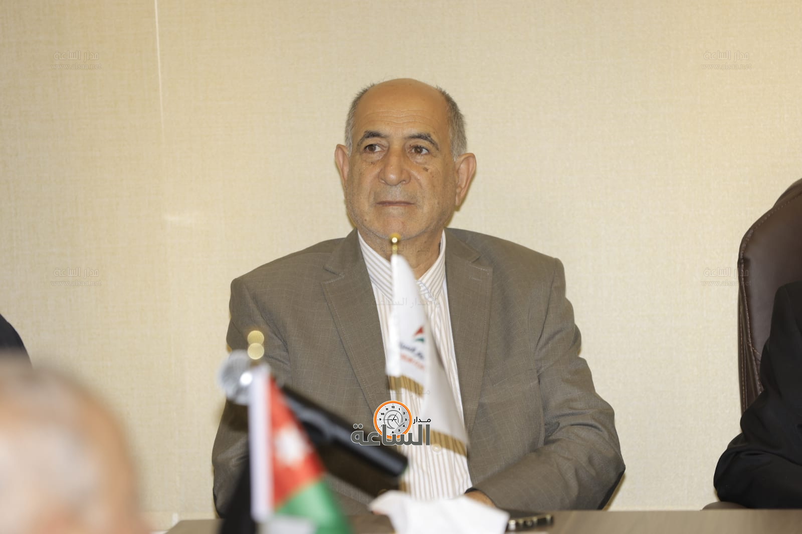 Madar Al-Saa Images 0.24665343929632777