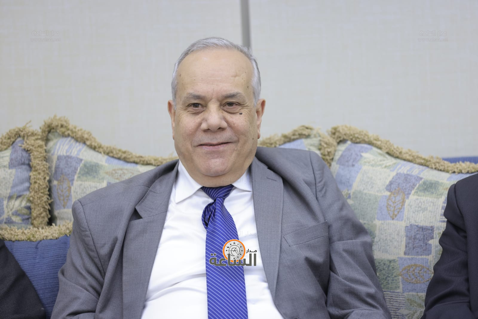 Madar Al-Saa Images 0.5535947041110492