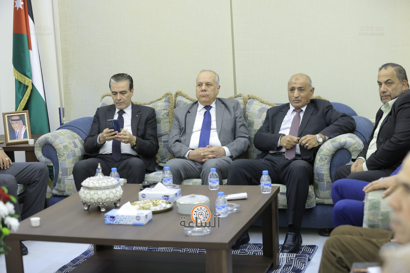 Madar Al-Saa Images 0.2674759392708269