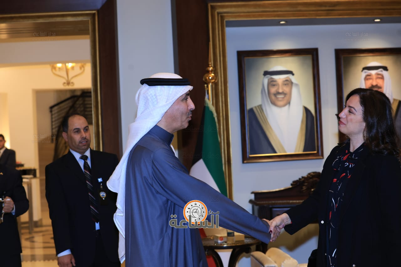 Madar Al-Saa Images 0.08514190459248927