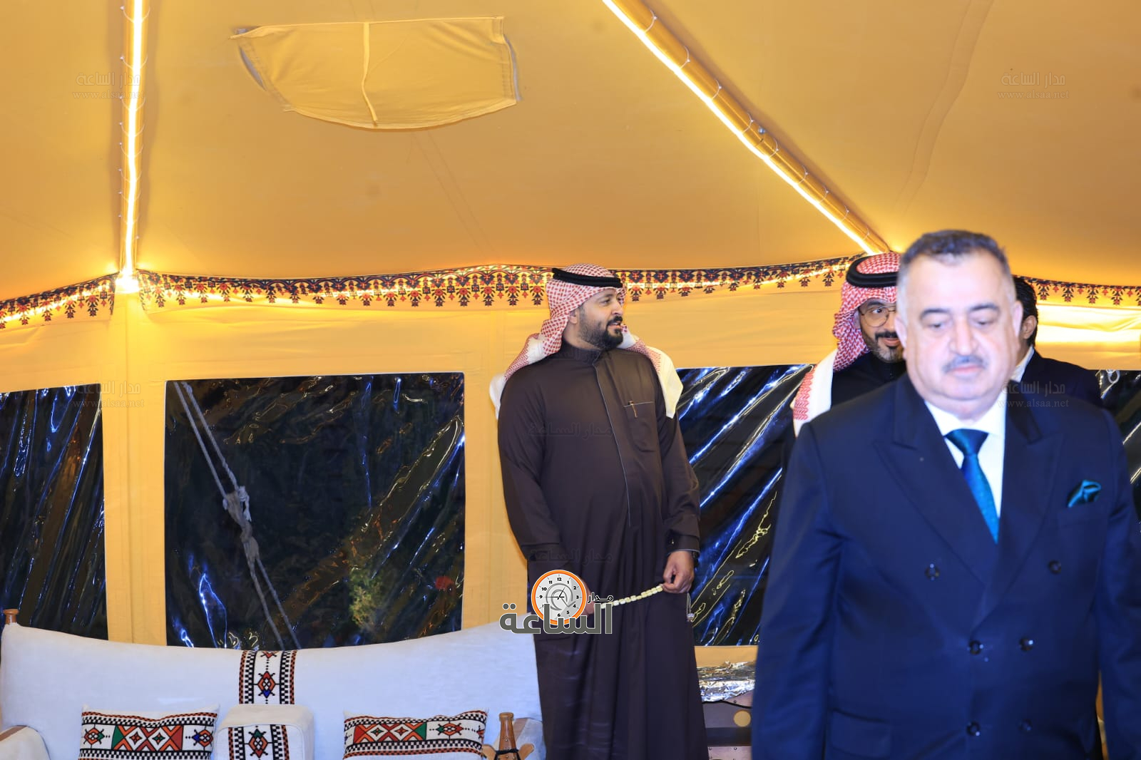 Madar Al-Saa Images 0.813172184250365