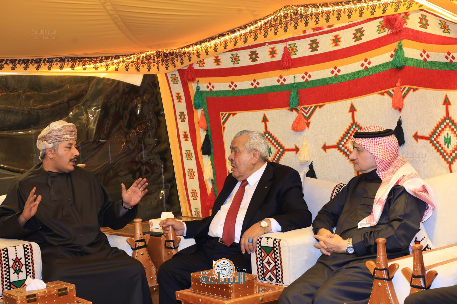 Madar Al-Saa Images 0.23579263729240474