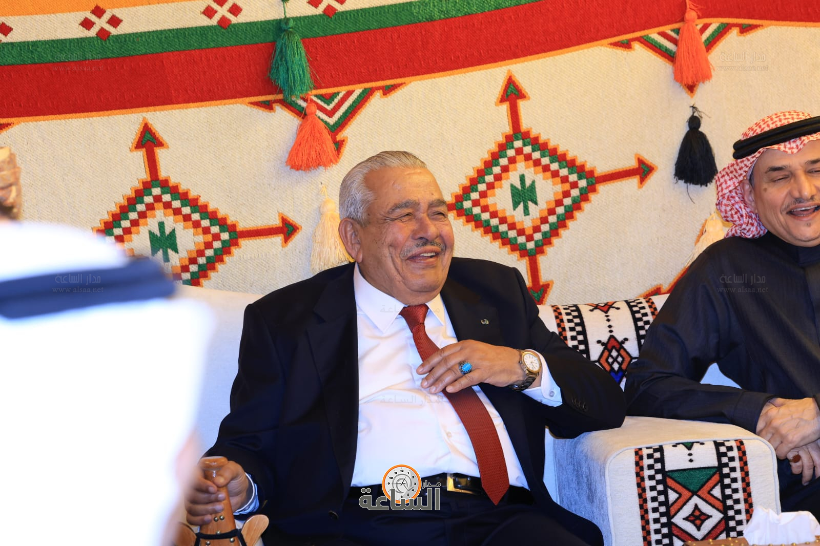 Madar Al-Saa Images 0.792040710696352