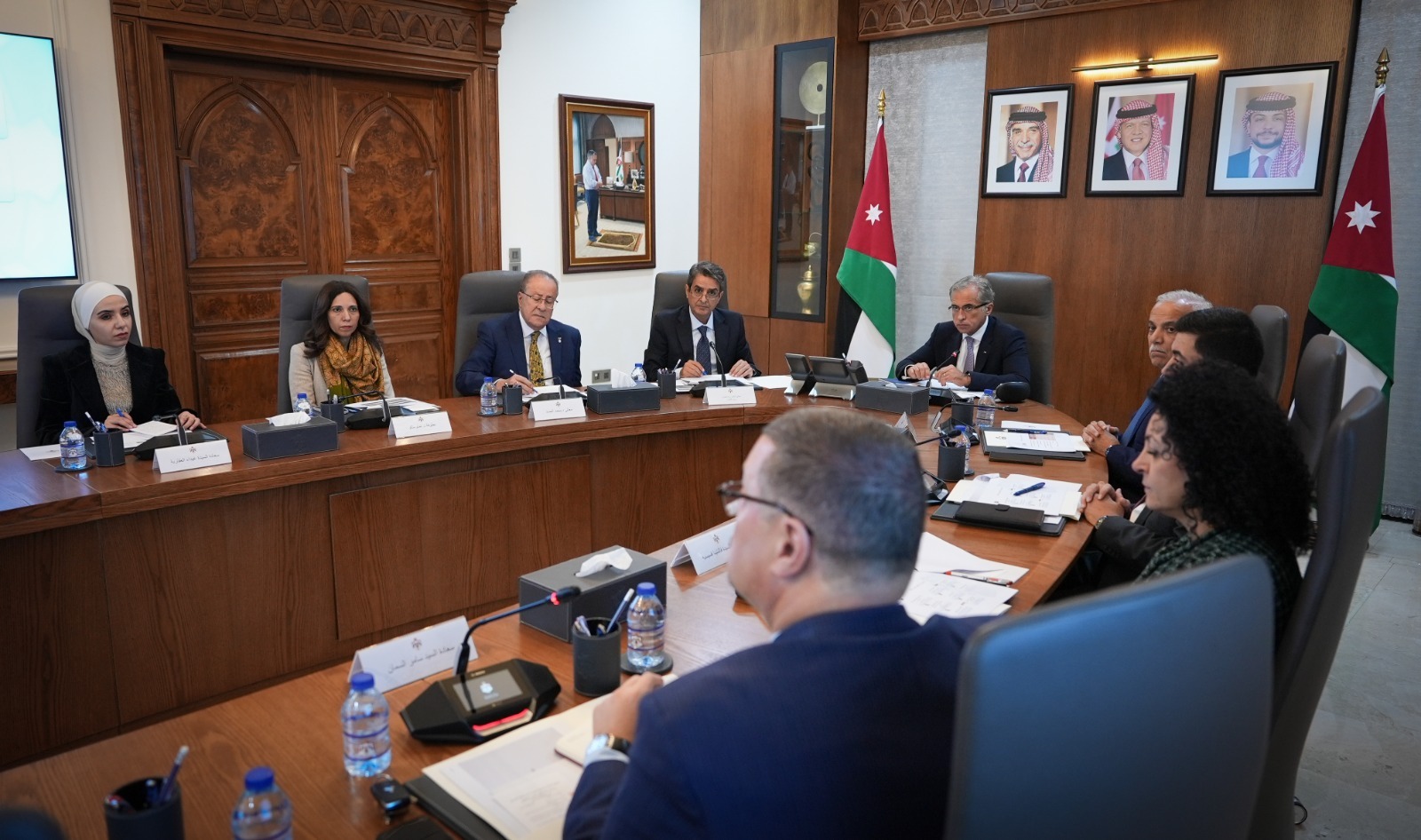 Madar Al-Saa Images 0.587398071789471