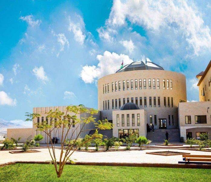 Madar Al-Saa Images 0.8085083085280126