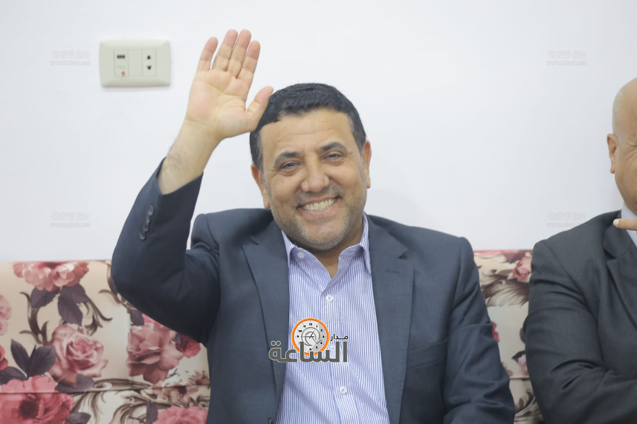 Madar Al-Saa Images 0.7165666304328336