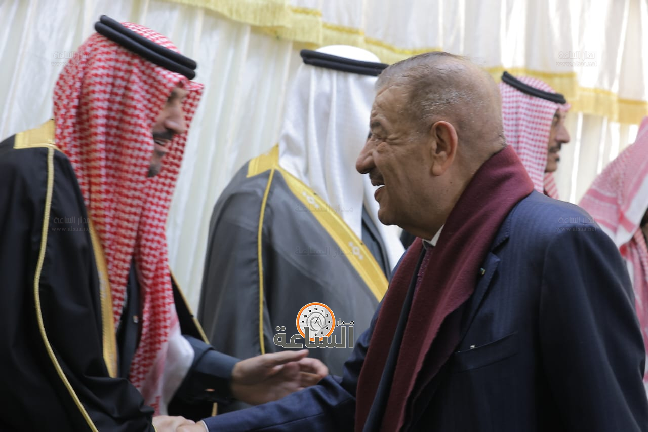 Madar Al-Saa Images 0.479502048918342