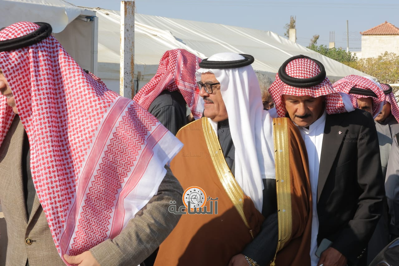 Madar Al-Saa Images 0.3902323642497193