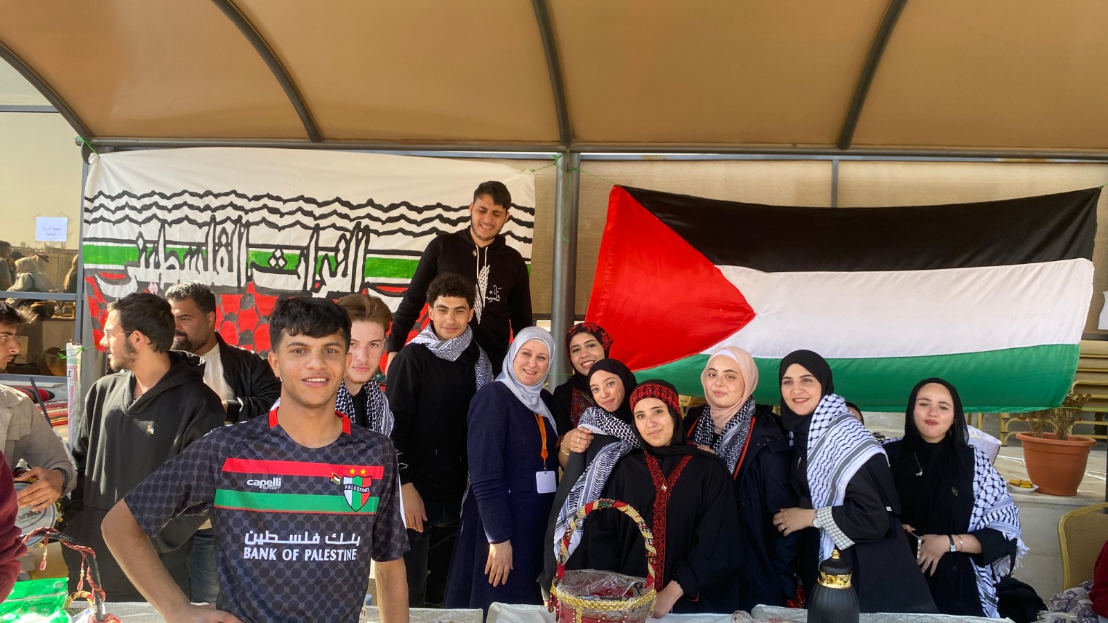 Madar Al-Saa Images 0.4727035368267771