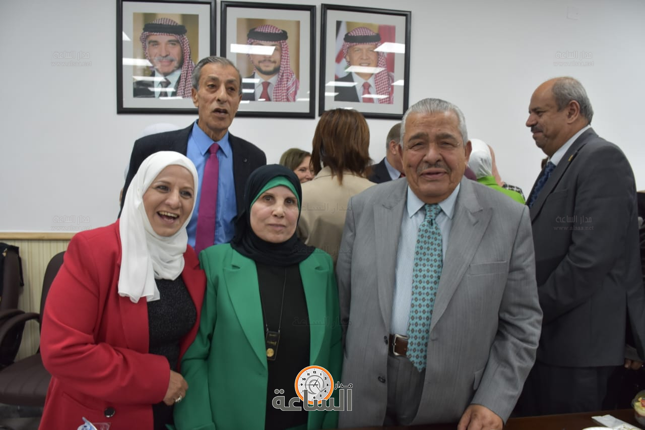 Madar Al-Saa Images 0.06861103245879219