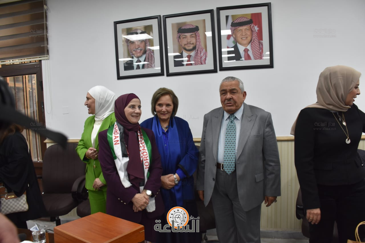 Madar Al-Saa Images 0.11657411574953991