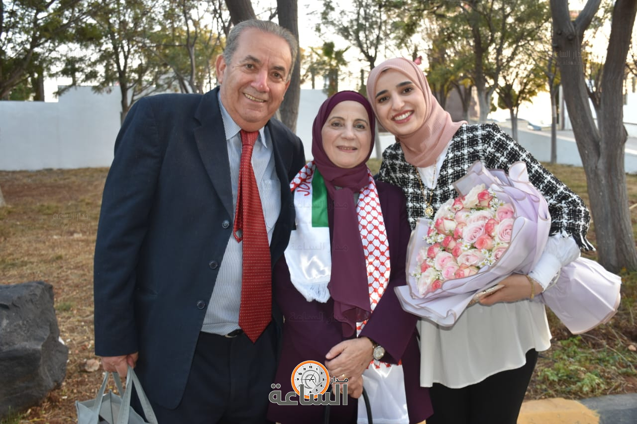 Madar Al-Saa Images 0.05817644106533648