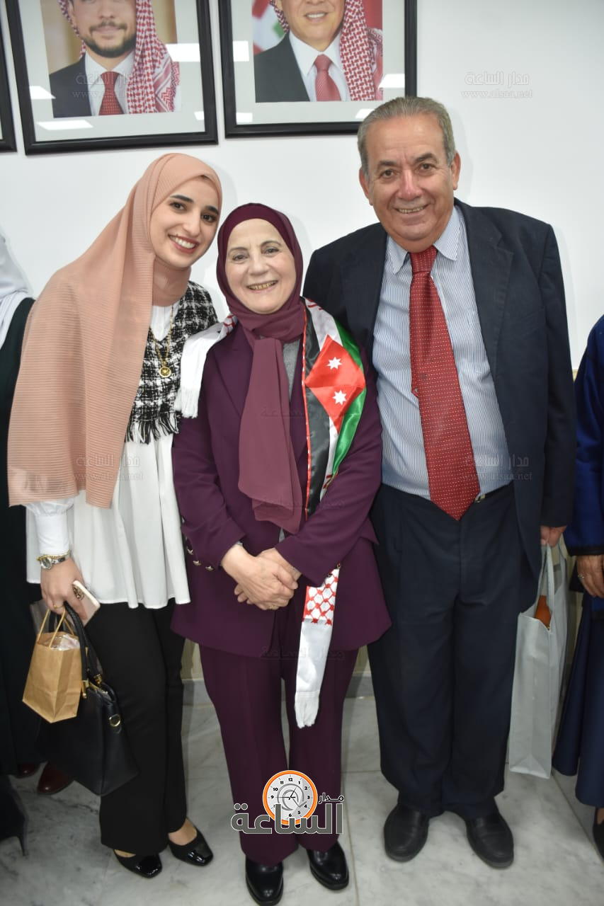 Madar Al-Saa Images 0.34230378019383434