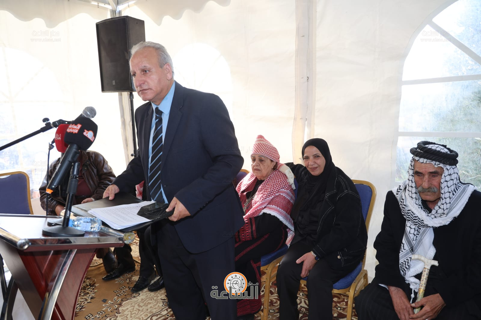 Madar Al-Saa Images 0.7053455159144287