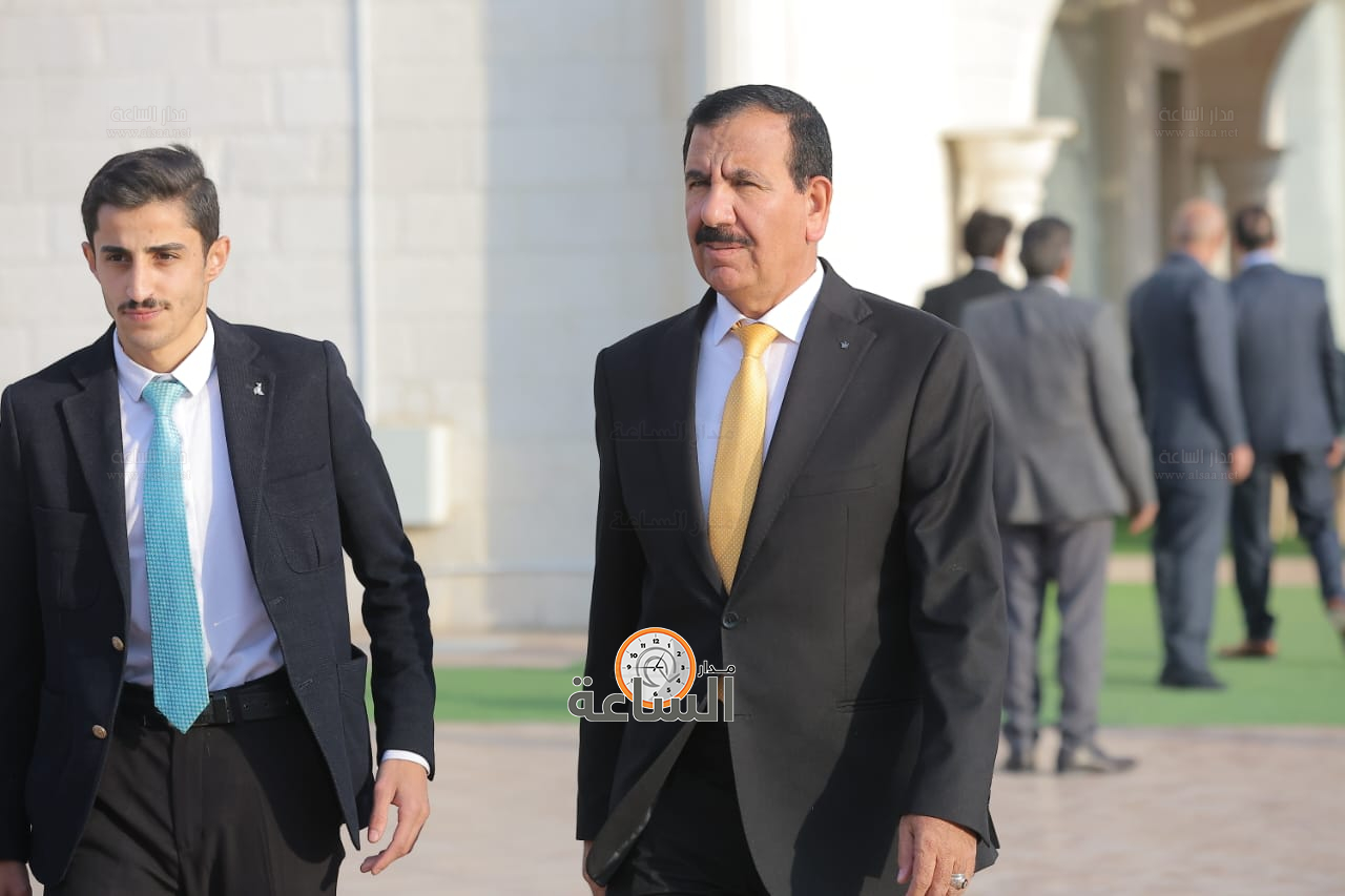 Madar Al-Saa Images 0.47835362289069705