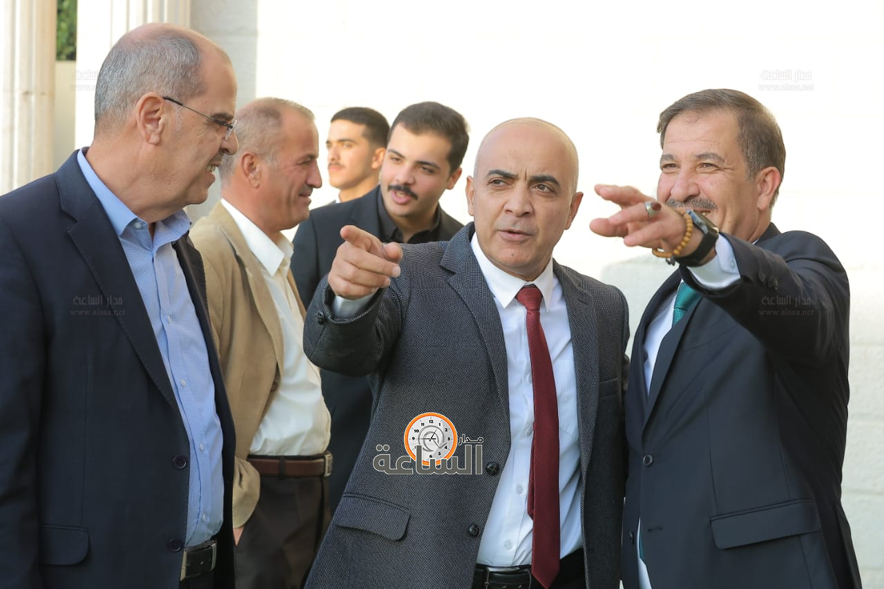 Madar Al-Saa Images 0.7000359673573955