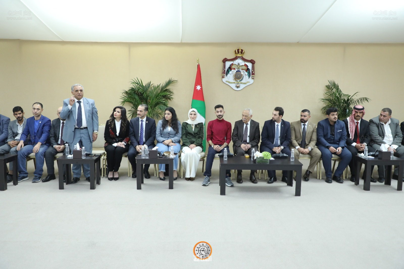 Madar Al-Saa Images 0.9244595306362032