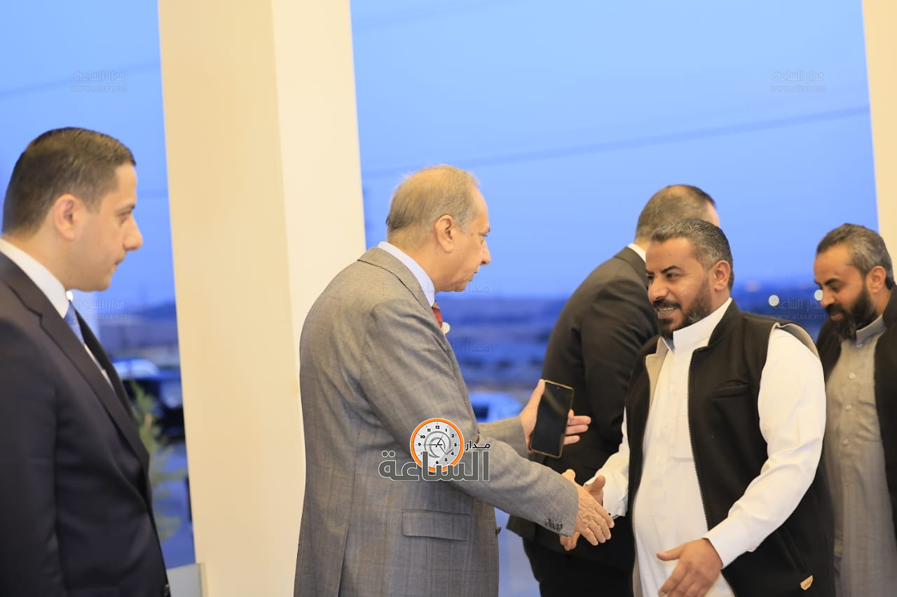 Madar Al-Saa Images 0.239395397857032