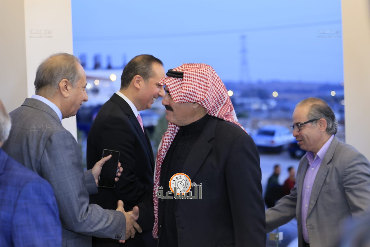 Madar Al-Saa Images 0.8811782397303745