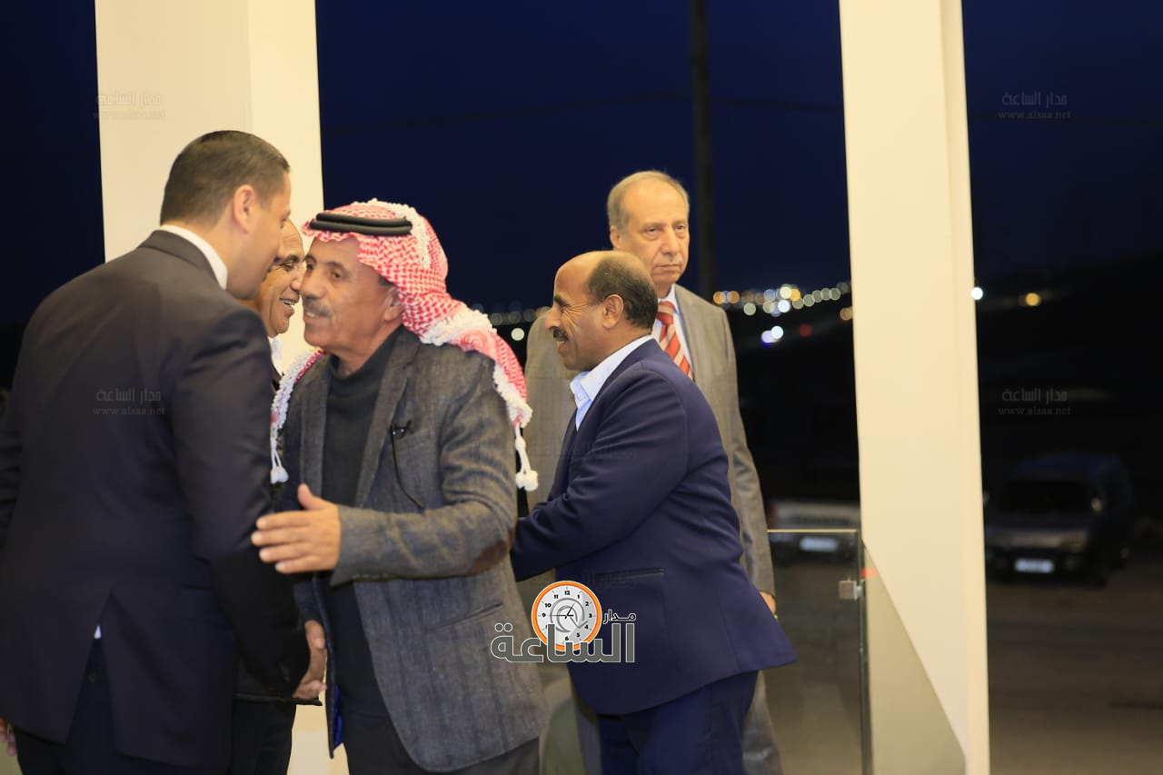 Madar Al-Saa Images 0.9536238431850115