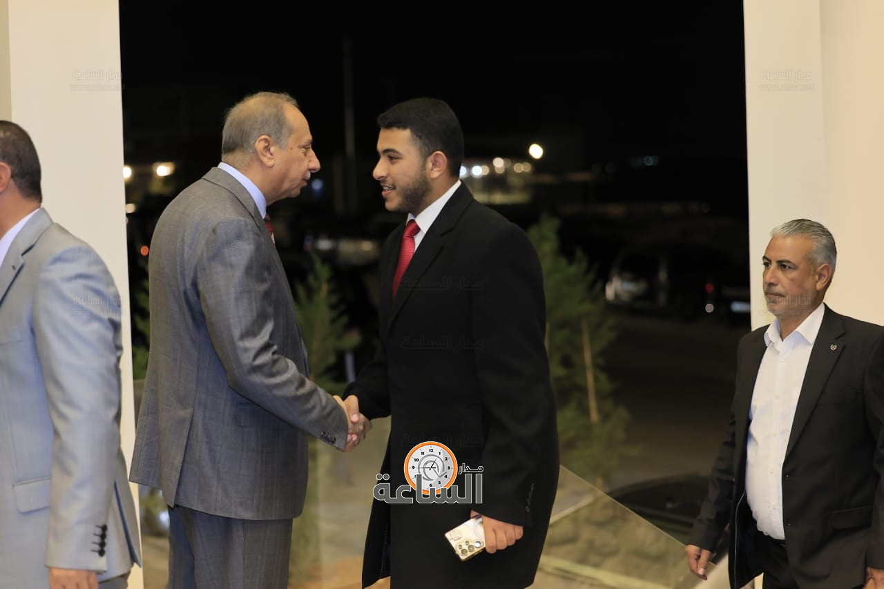 Madar Al-Saa Images 0.9128164313522479