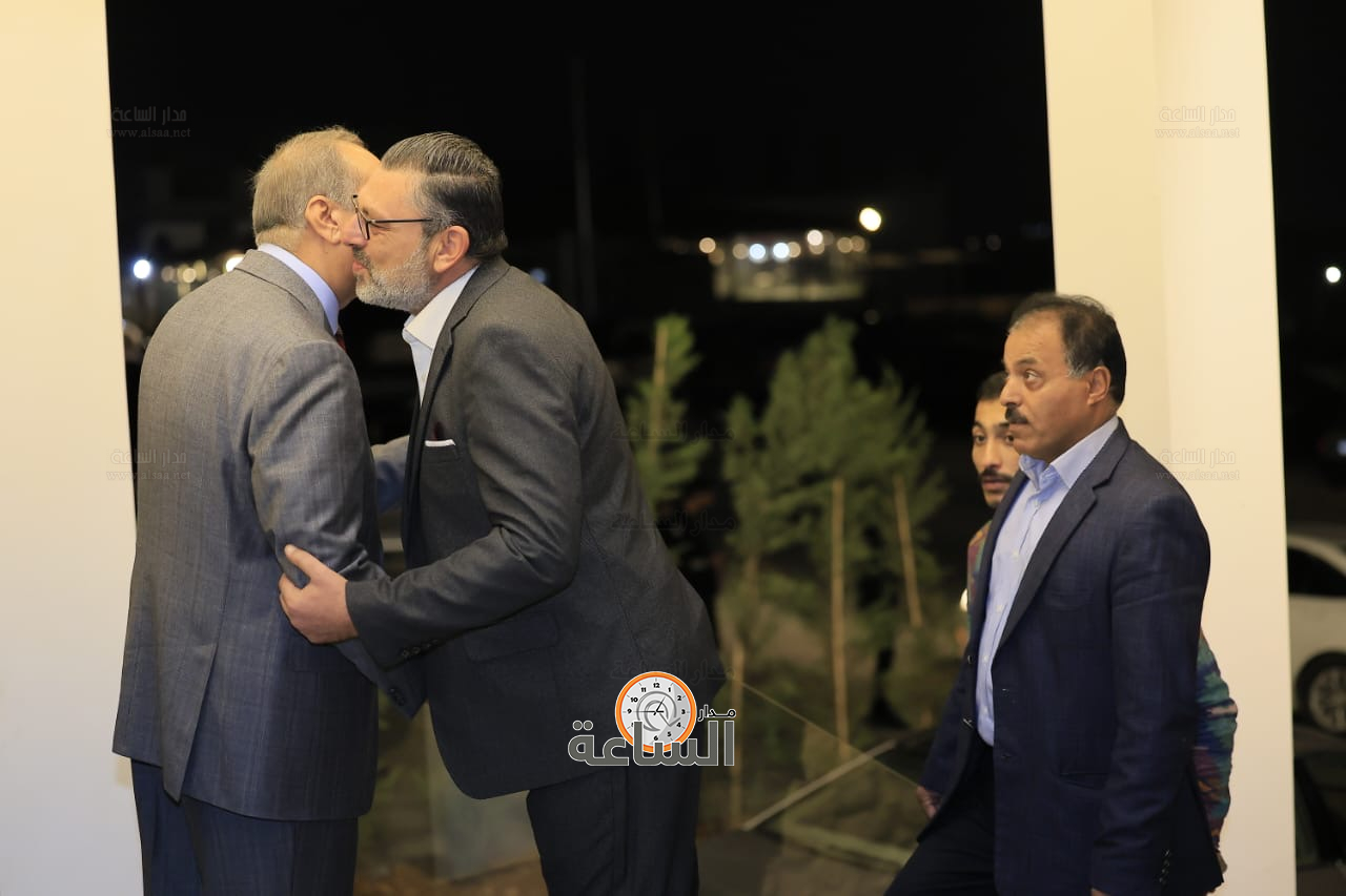 Madar Al-Saa Images 0.8027696804110152