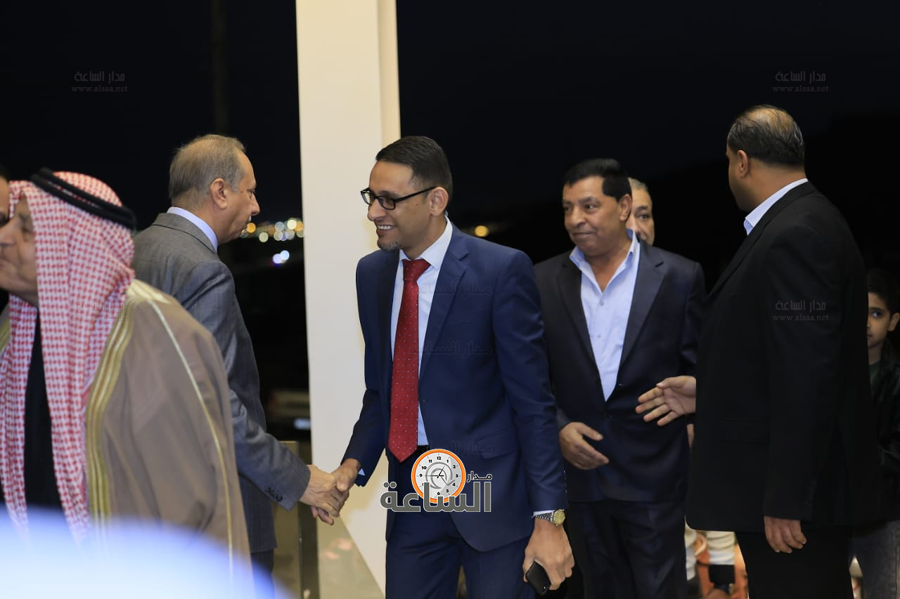 Madar Al-Saa Images 0.15925098573909635