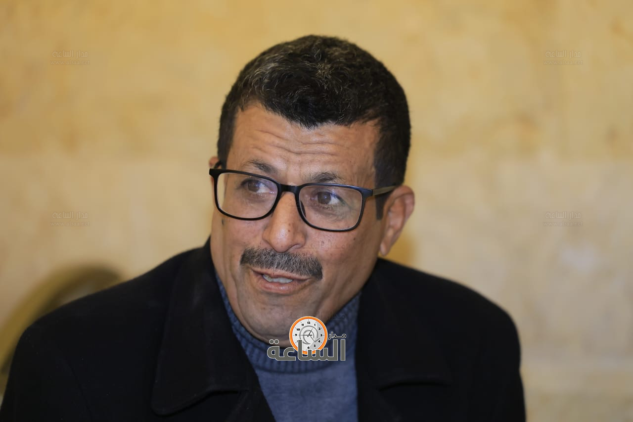 Madar Al-Saa Images 0.4236641745471129