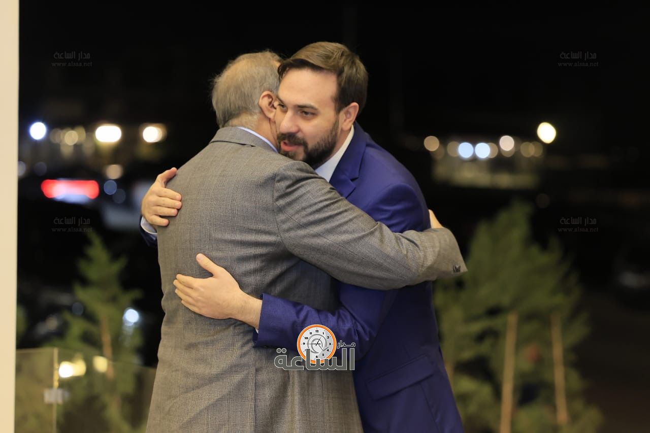 Madar Al-Saa Images 0.9711249352186566