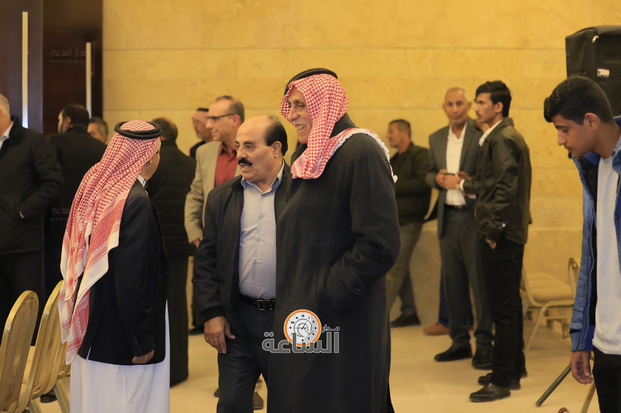 Madar Al-Saa Images 0.034985340060589176