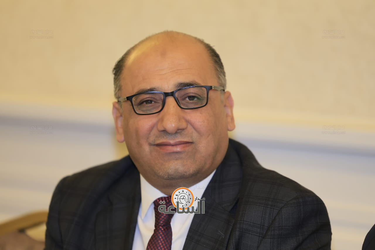 Madar Al-Saa Images 0.40047992093085516