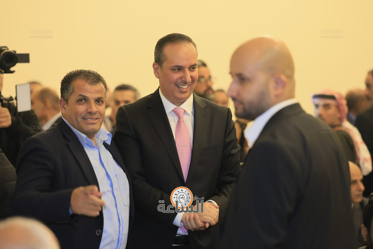 Madar Al-Saa Images 0.7957357401439407