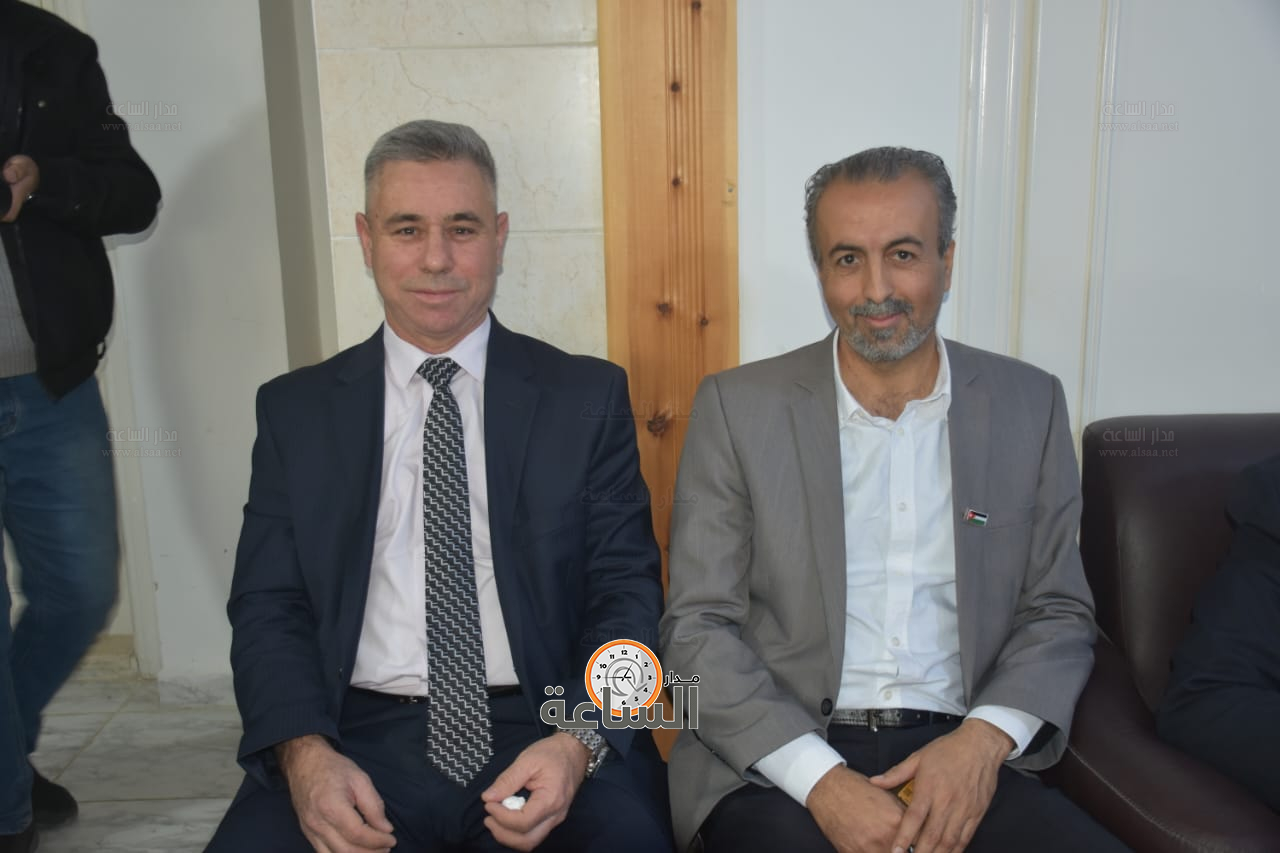 Madar Al-Saa Images 0.049148918959365684