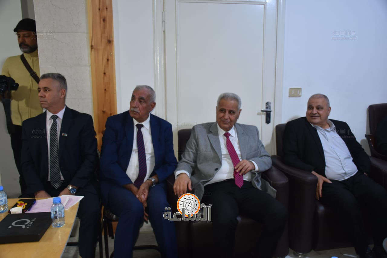 Madar Al-Saa Images 0.980289783870988