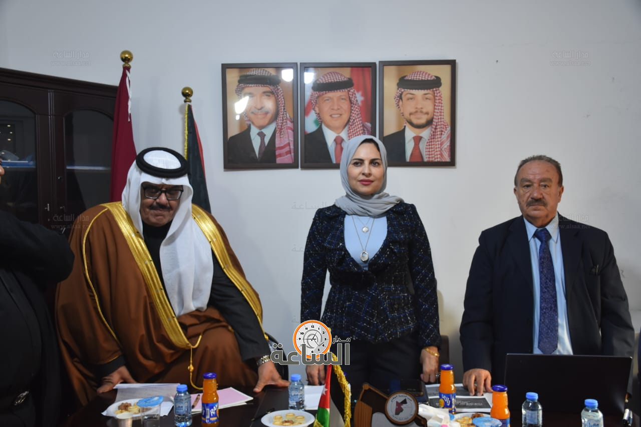 Madar Al-Saa Images 0.19429246153303747