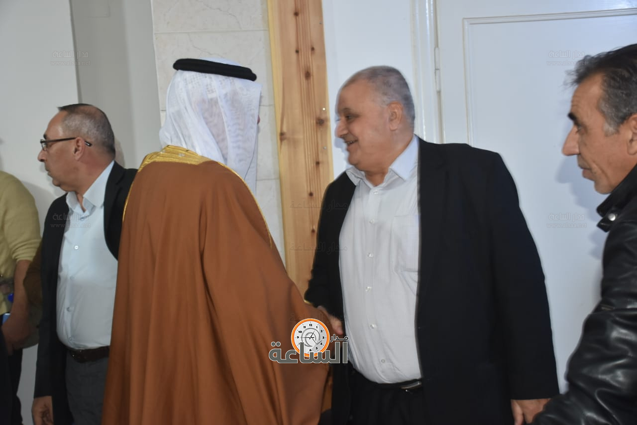 Madar Al-Saa Images 0.515301115484542