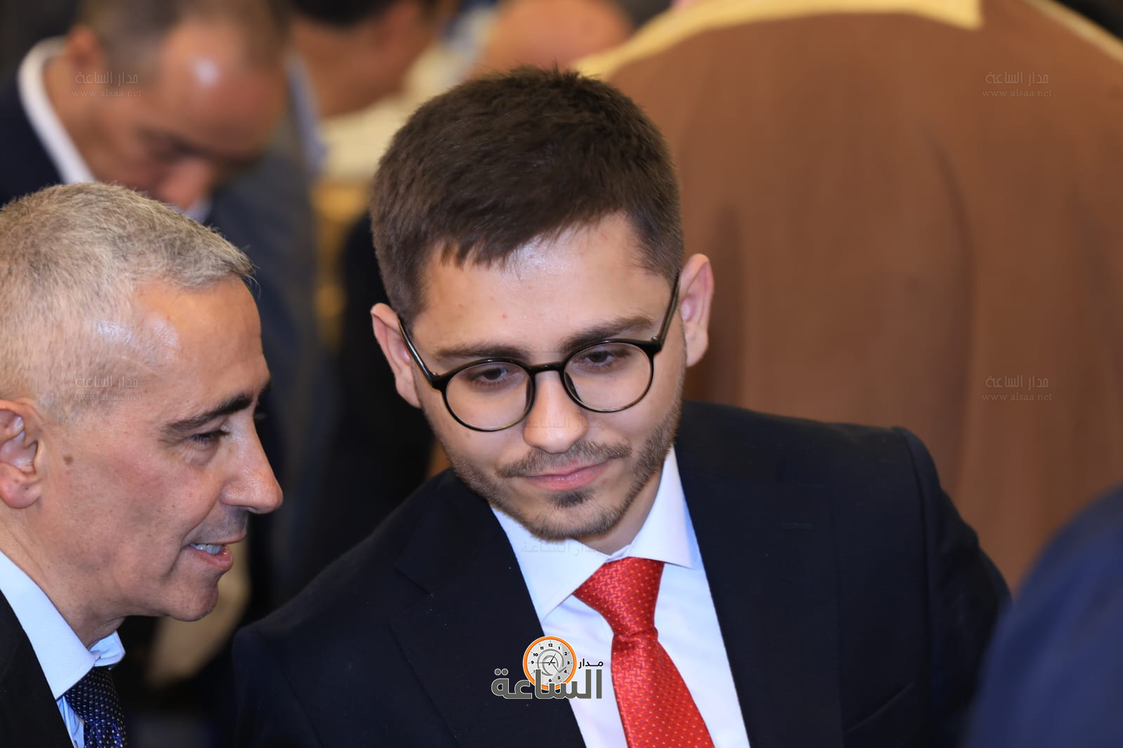 Madar Al-Saa Images 0.4262458667567415