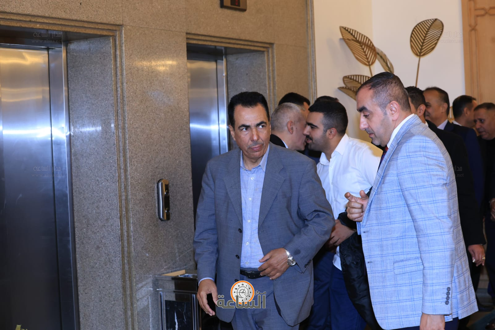 Madar Al-Saa Images 0.8789750491189335