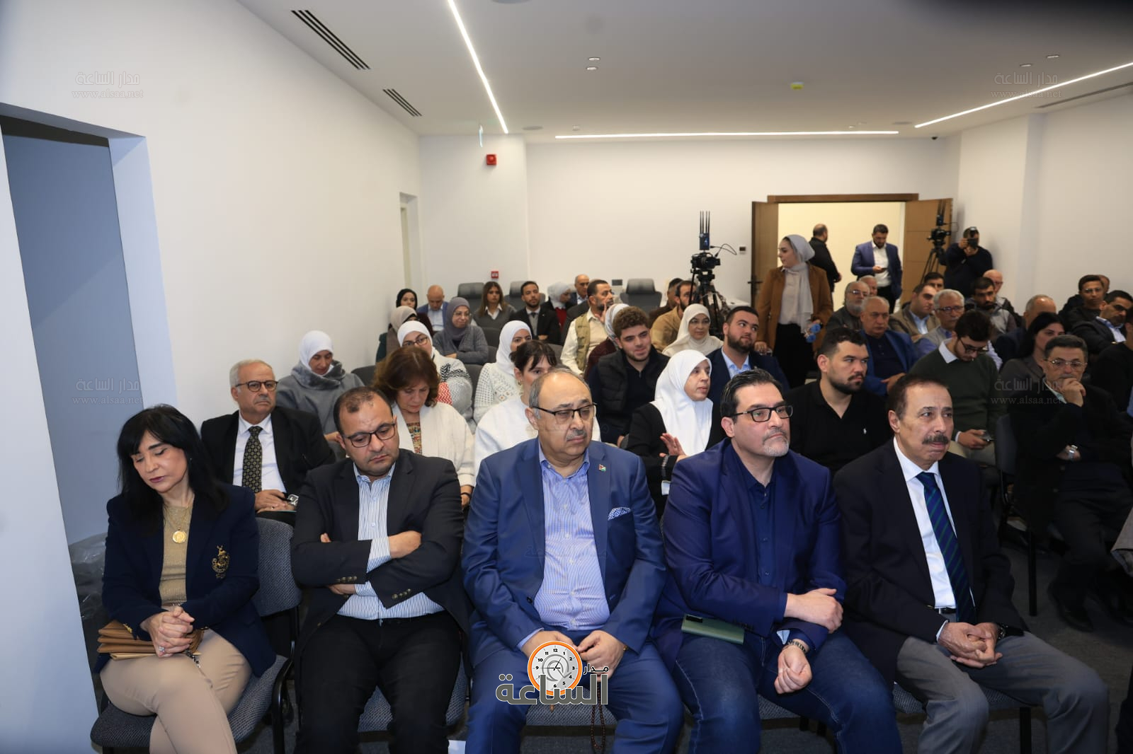 Madar Al-Saa Images 0.023487381712404387