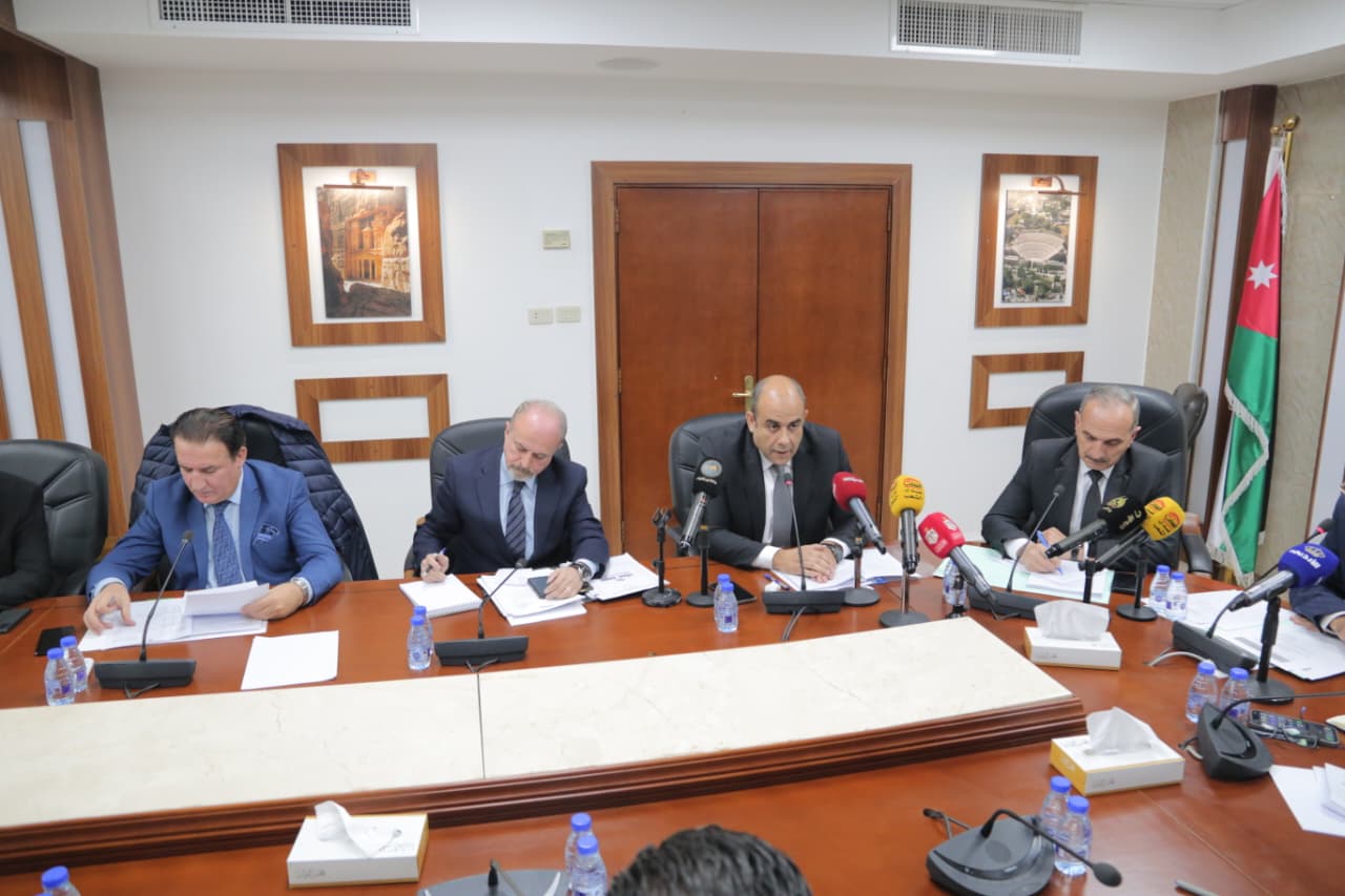 Madar Al-Saa Images 0.8381389814124411