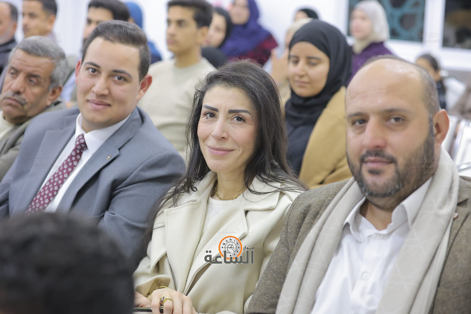 Madar Al-Saa Images 0.6387420443792104