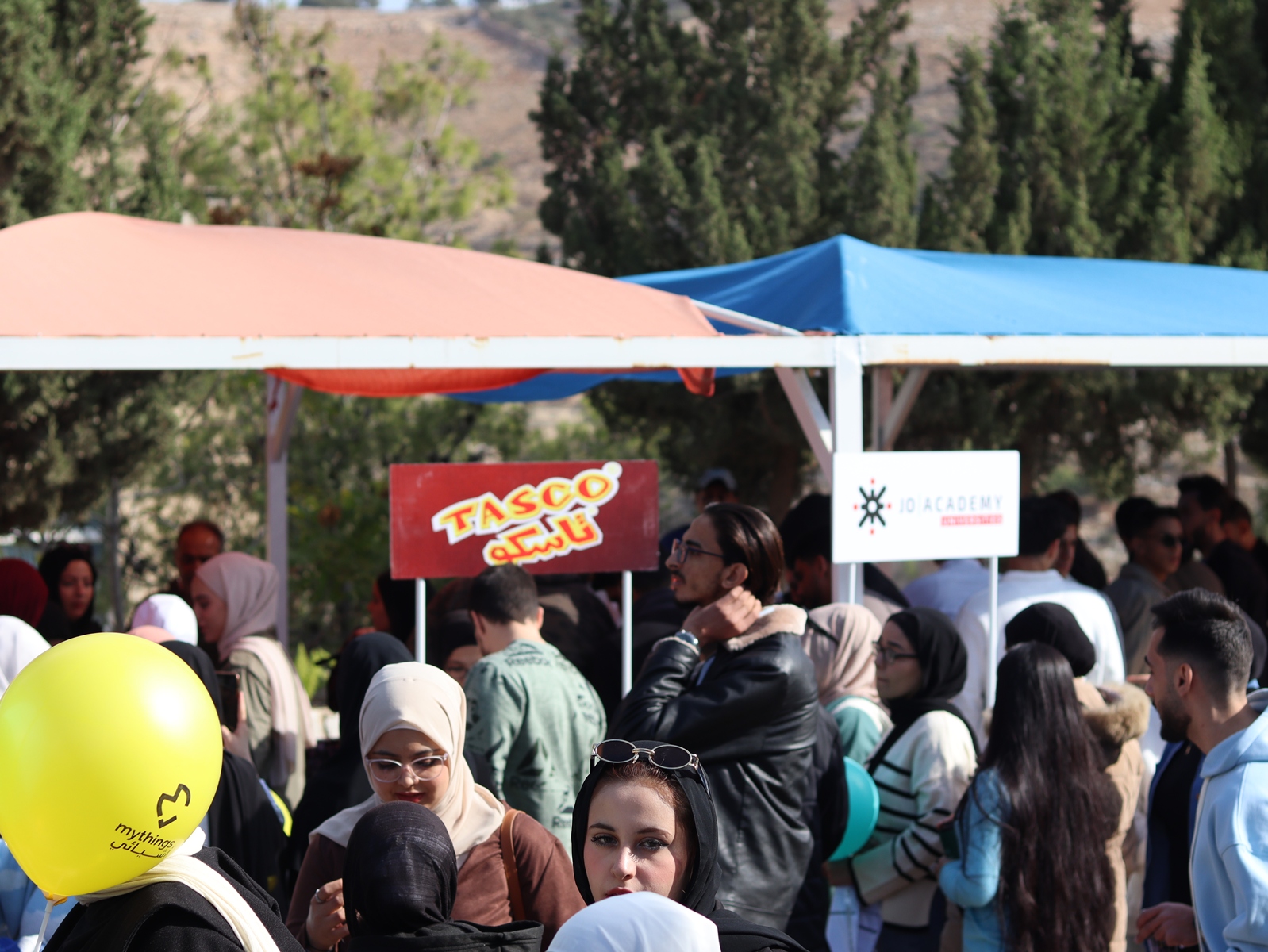 Madar Al-Saa Images 0.5431118318533116