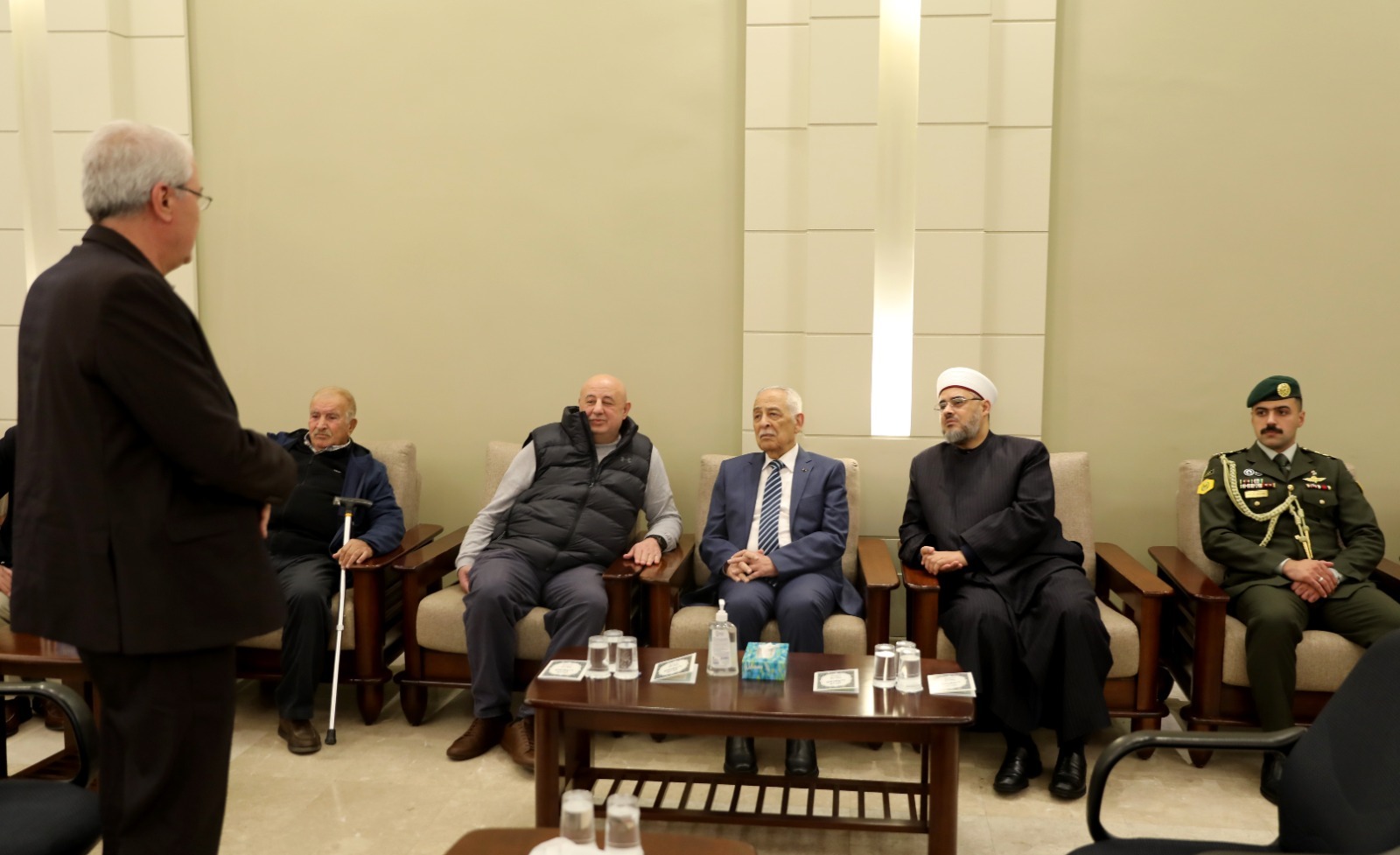 Madar Al-Saa Images 0.6102385613151124