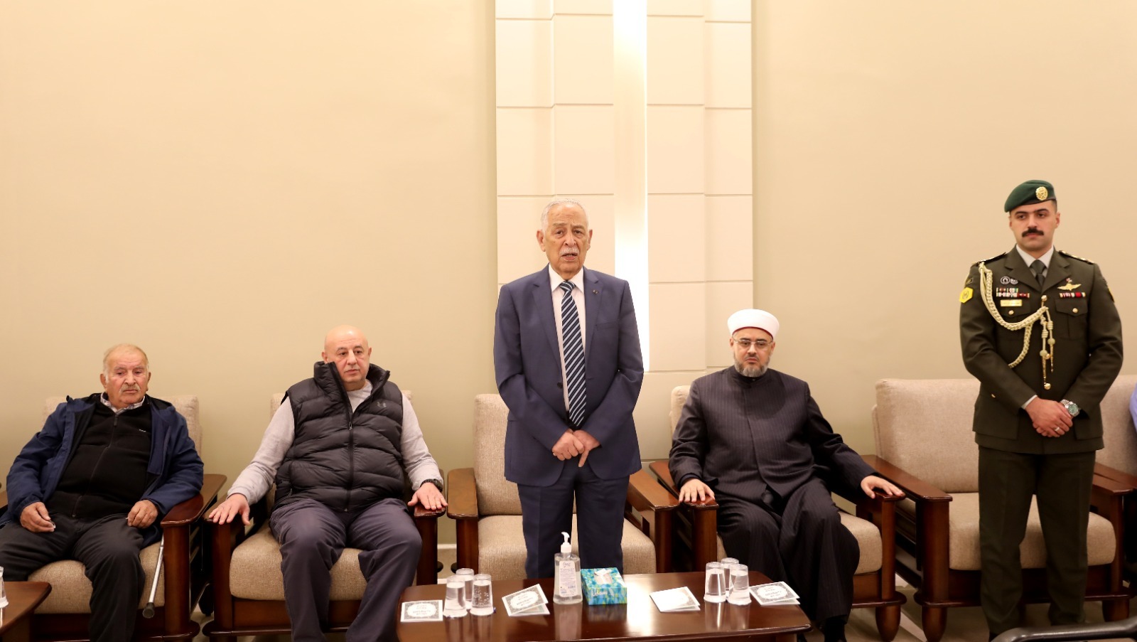 Madar Al-Saa Images 0.3831843418367209