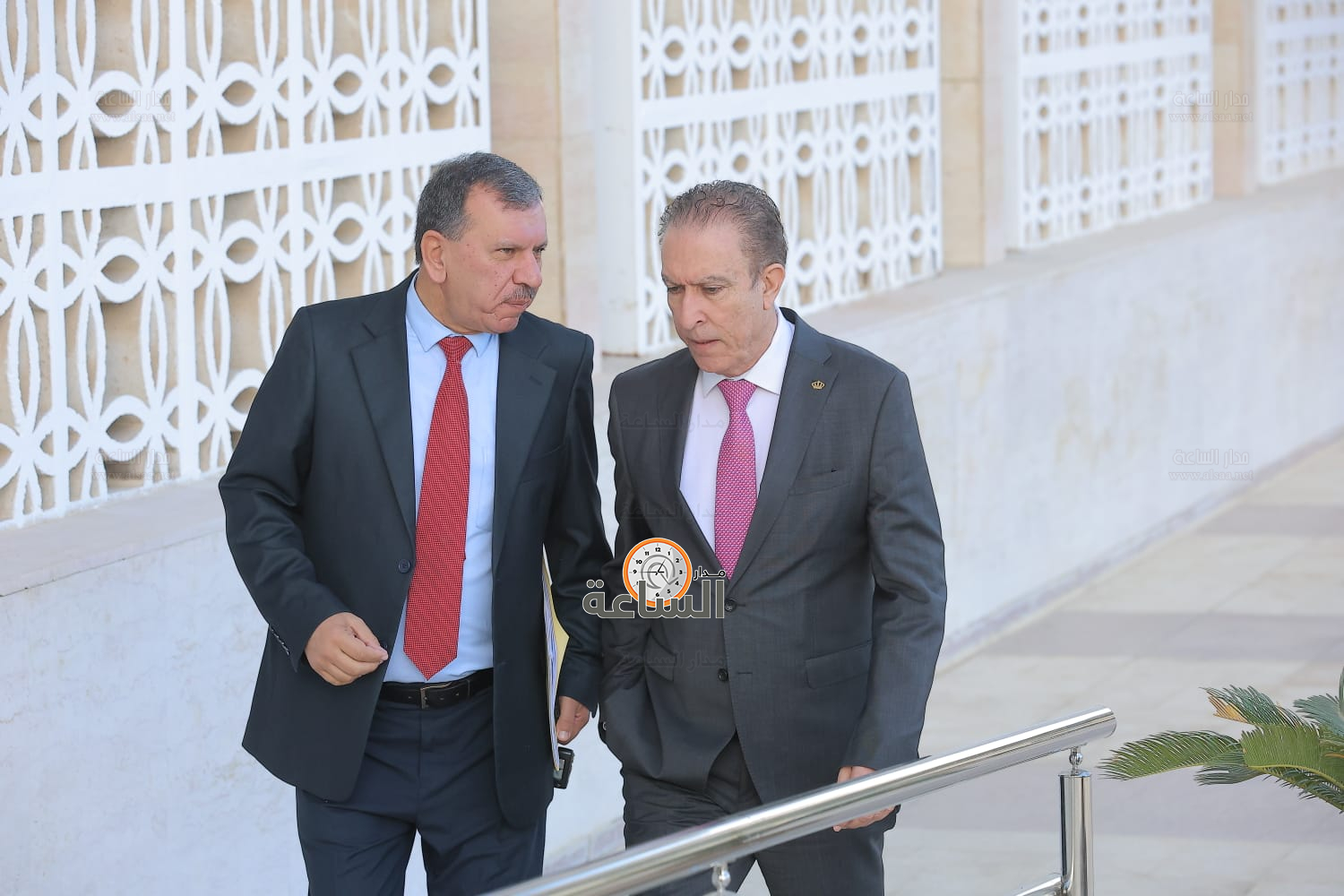 Madar Al-Saa Images 0.821296840570544