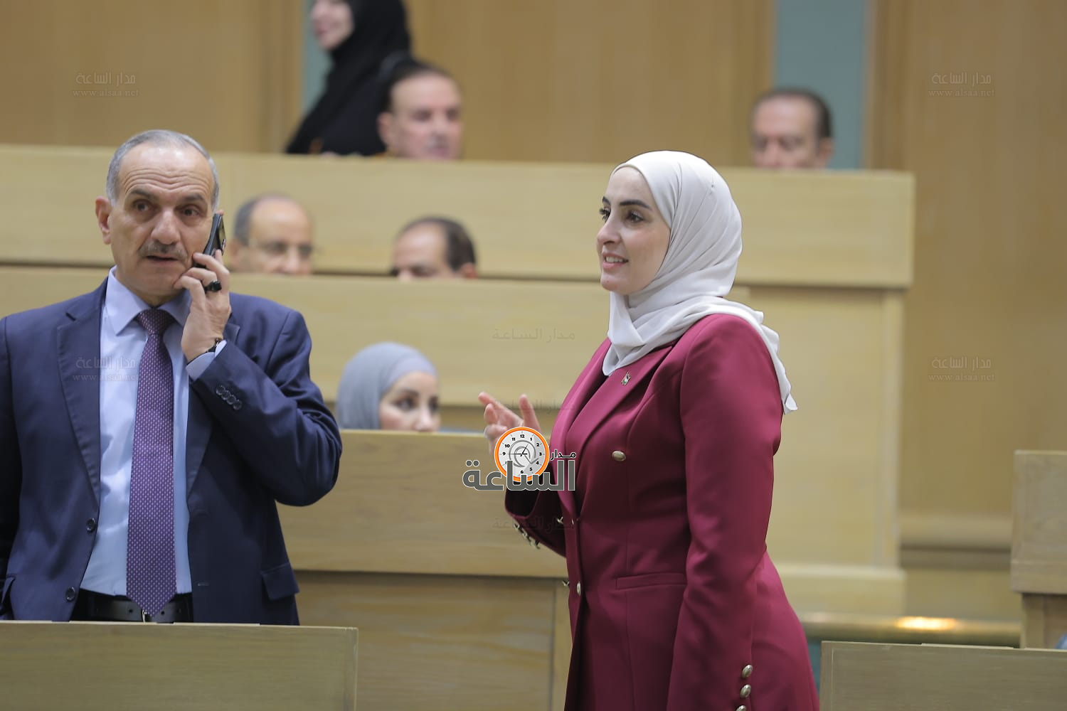 Madar Al-Saa Images 0.1863117884822505