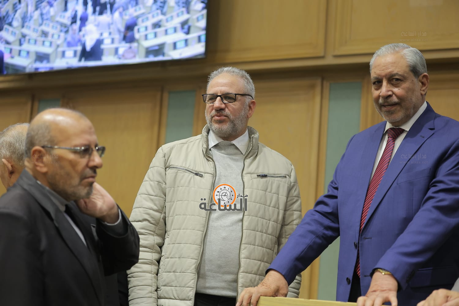 Madar Al-Saa Images 0.470625878655051