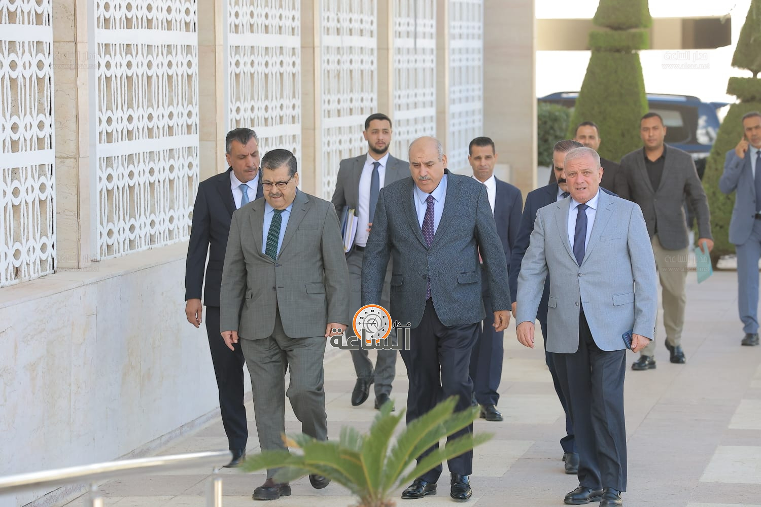 Madar Al-Saa Images 0.3176994687381004